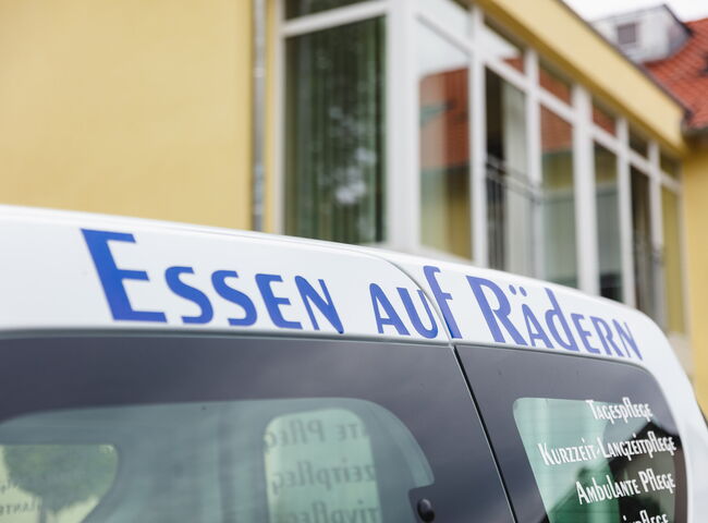 Fahrzeugbeschriftung Essen auf Rädern